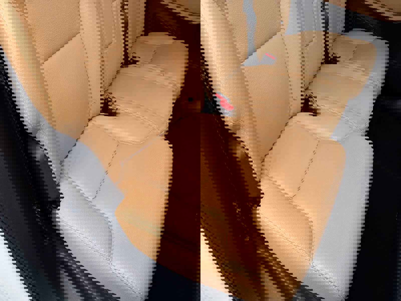 Used 2018 Volvo XC90 T6 Momentum w/ Convenience Package image 22