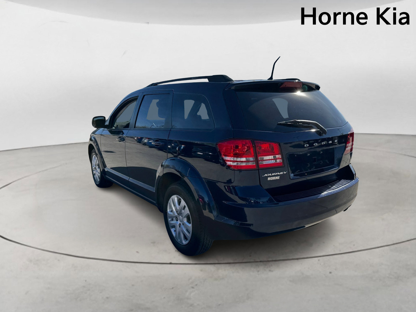 Used 2019 Dodge Journey SE image 5