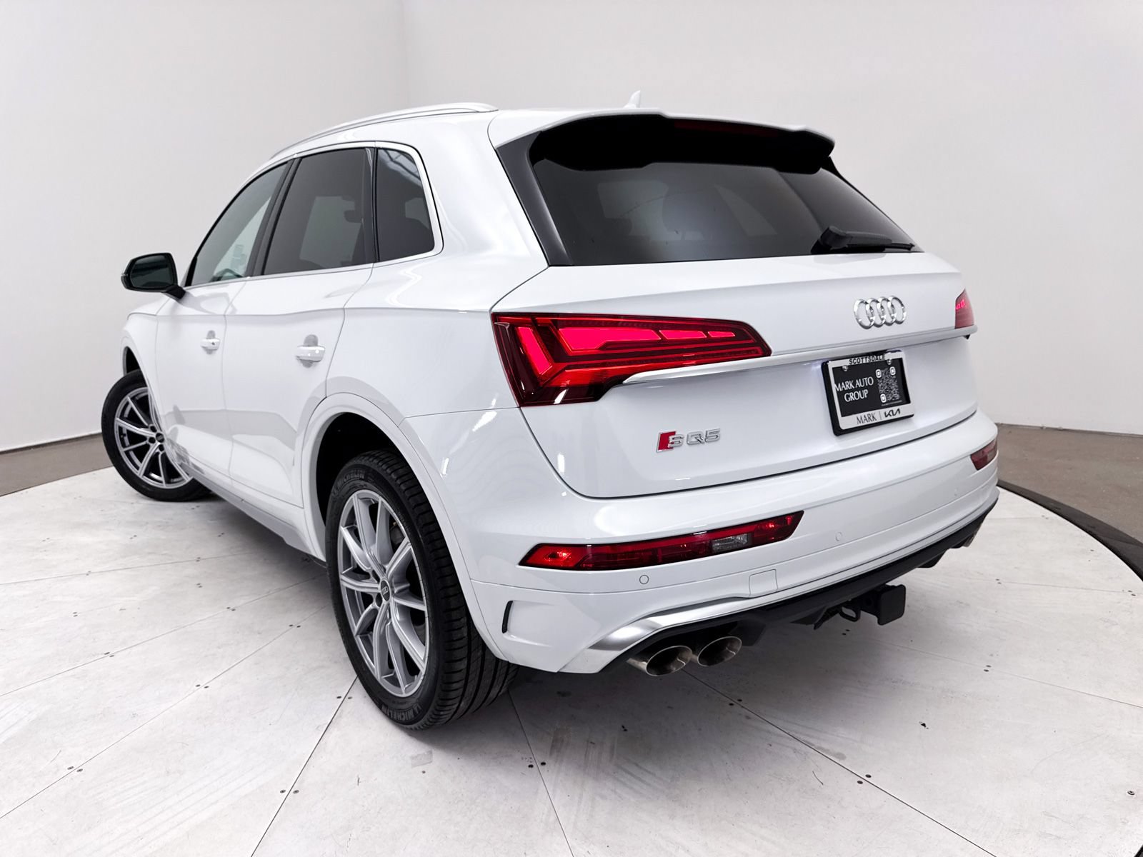 Used 2023 Audi SQ5 Premium Plus w/ Premium Plus Package AWD/4WD image 9