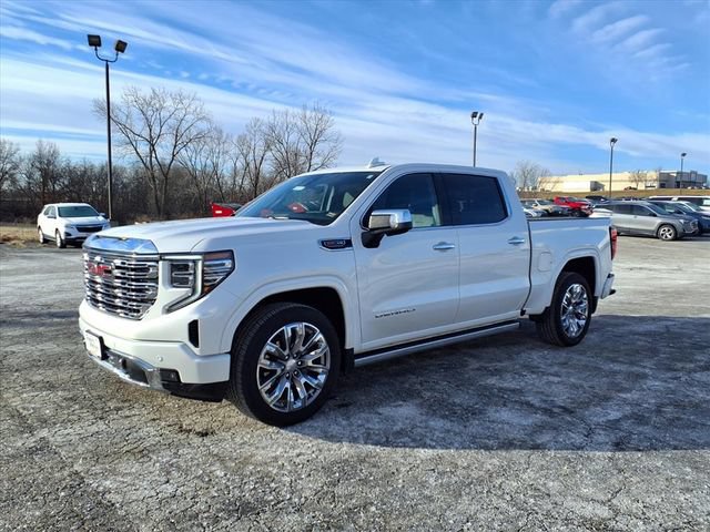 Used 2024 GMC Sierra 1500 Denali AWD/4WD image 14