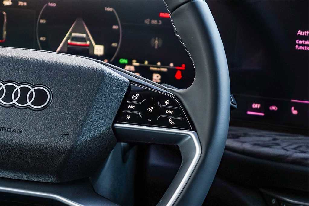 New 2025 Audi Q5 Premium Plus image 17