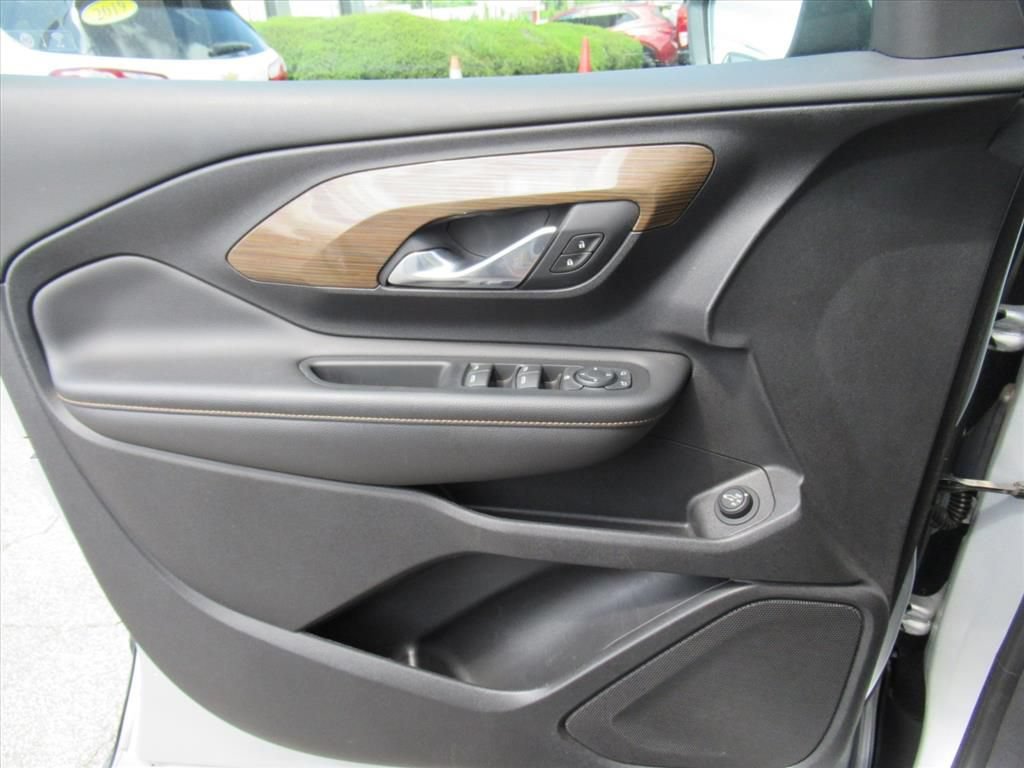 Used 2018 GMC Terrain SLE w/ Driver Convenience Package FWD image 18