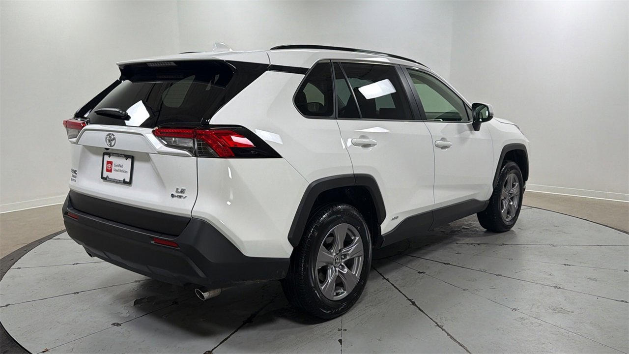 Certified 2025 Toyota RAV4 LE image 5