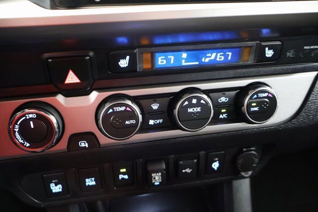 Used 2023 Toyota Tacoma Limited AWD/4WD image 21