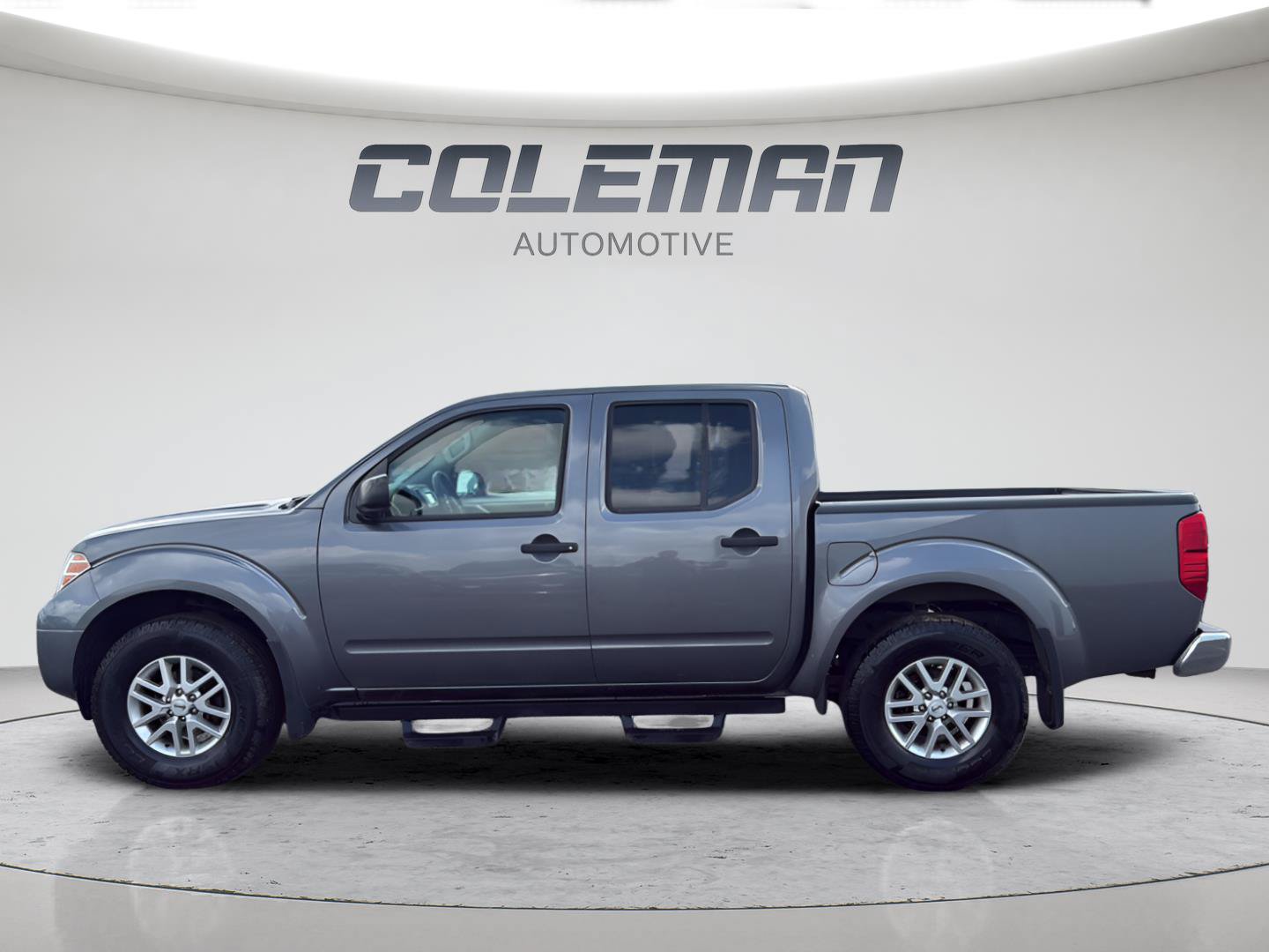 Used 2021 Nissan Frontier SV w/ SV Utility Package AWD/4WD image 2