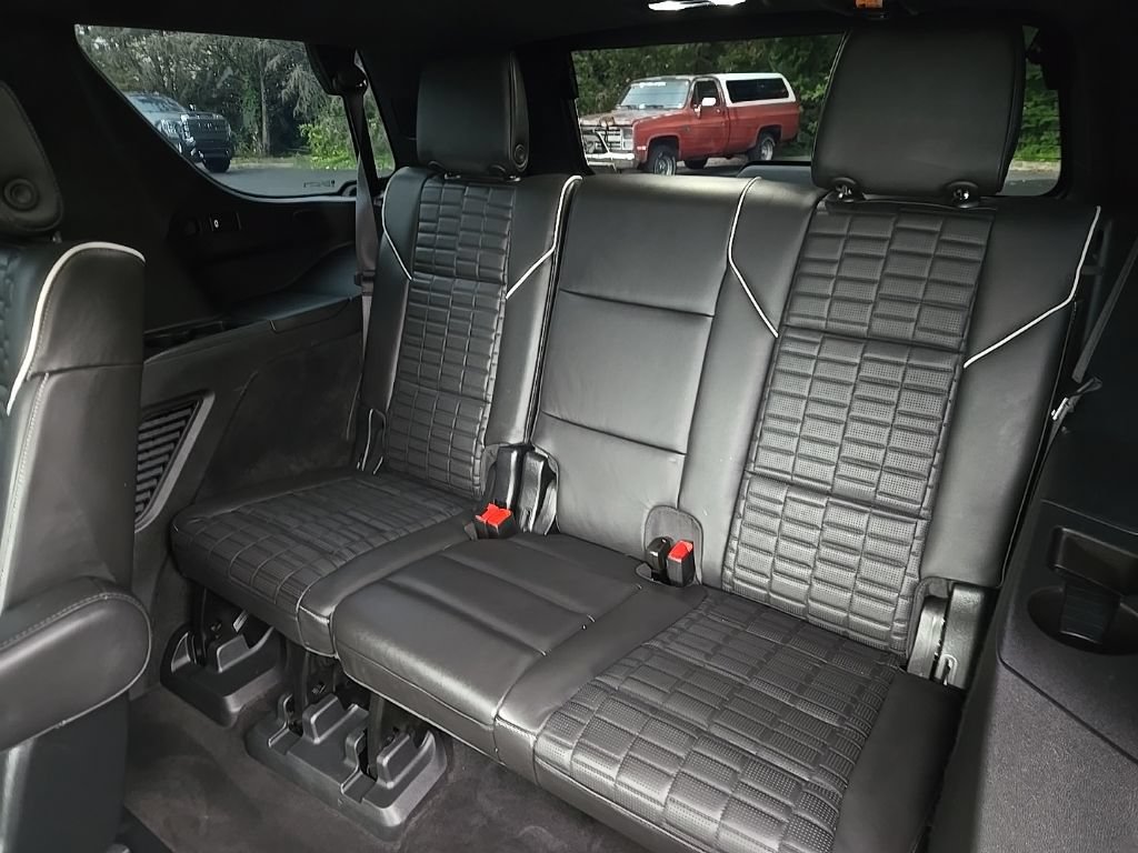 Used 2023 Cadillac Escalade Sport Platinum w/ LPO, ONYX Package AWD/4WD image 57