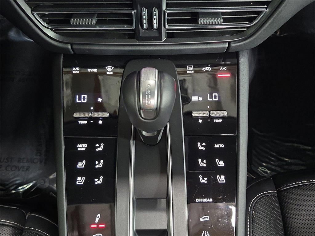 Used 2025 Porsche Macan GTS image 19