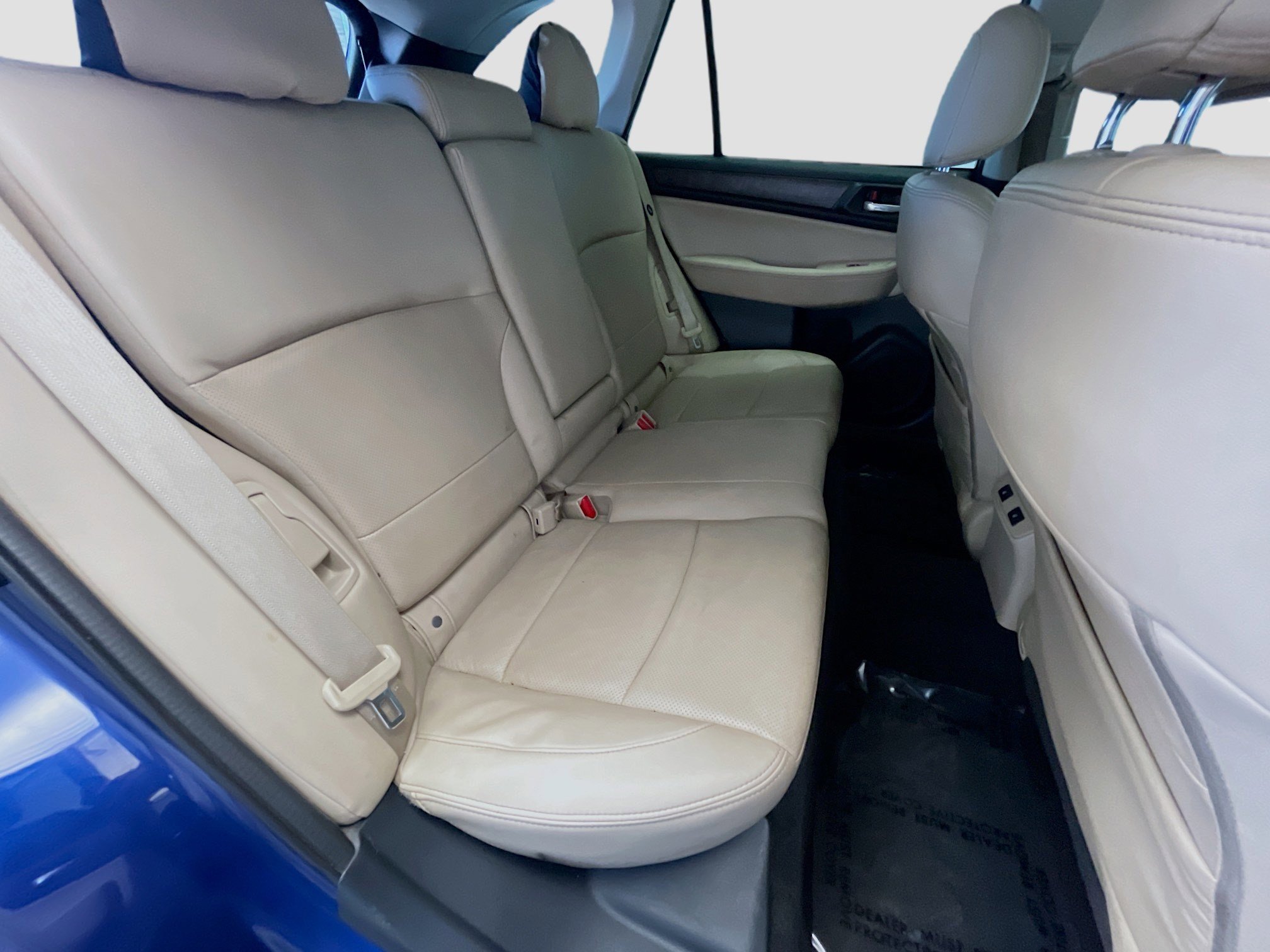 Used 2015 Subaru Outback 3.6R Limited image 17