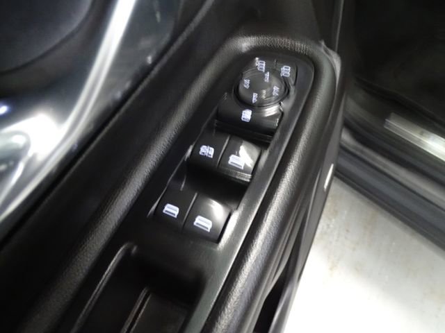 Used 2023 GMC Terrain Denali image 10