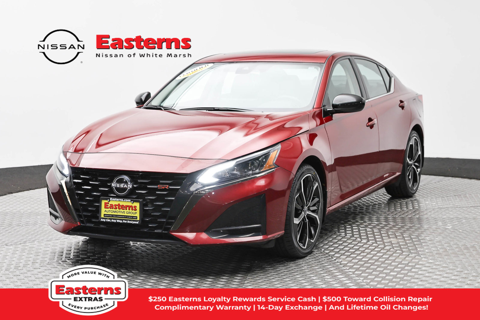 Used 2023 Nissan Altima 2.5 SR w/ SR Premium Package FWD image 1