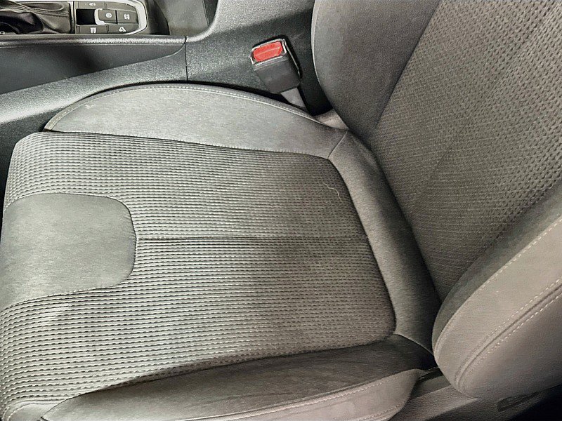 Used 2019 Hyundai Santa Fe SEL w/ Cargo Package AWD/4WD image 19