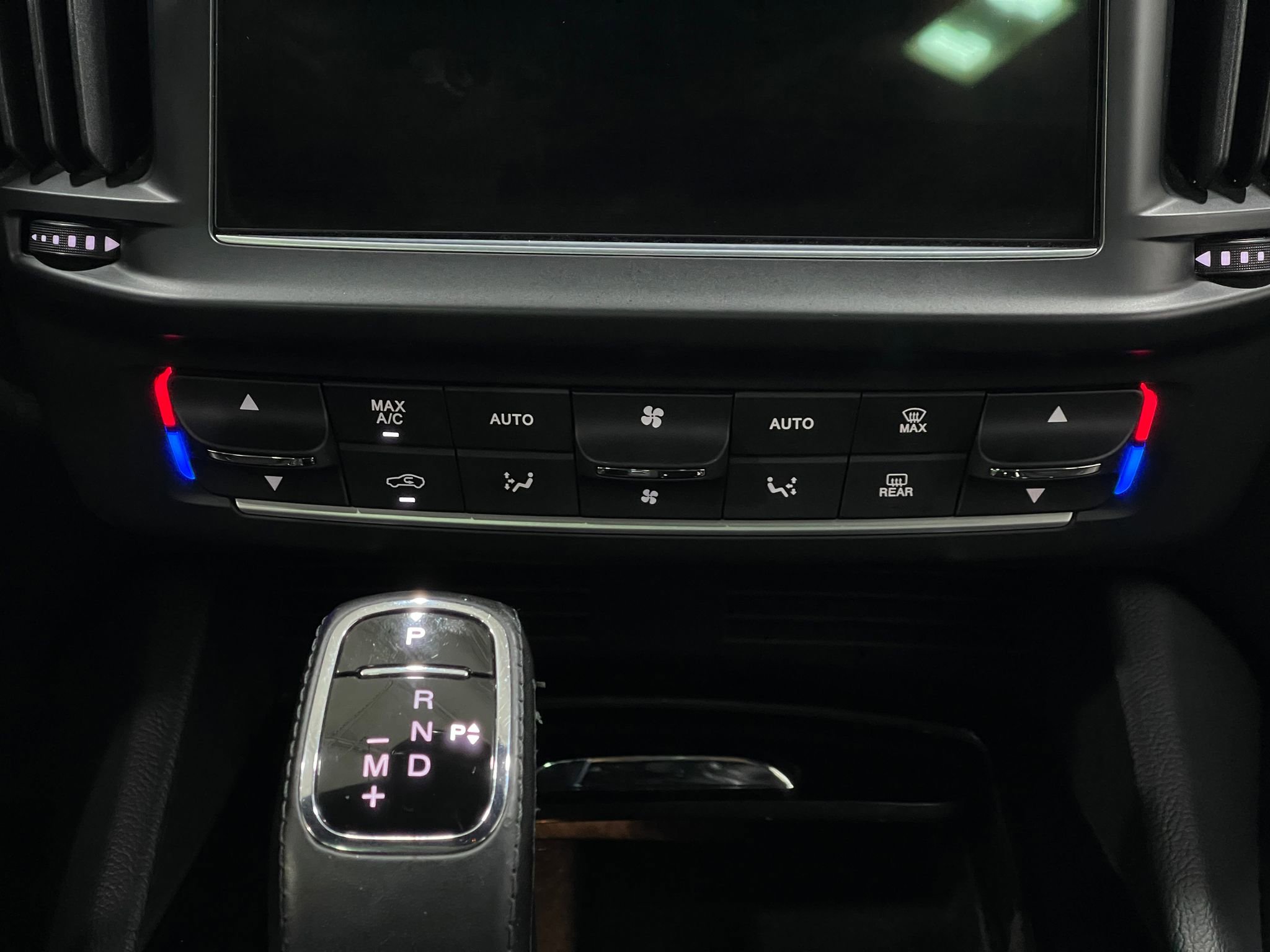 Used 2021 Maserati Levante image 22