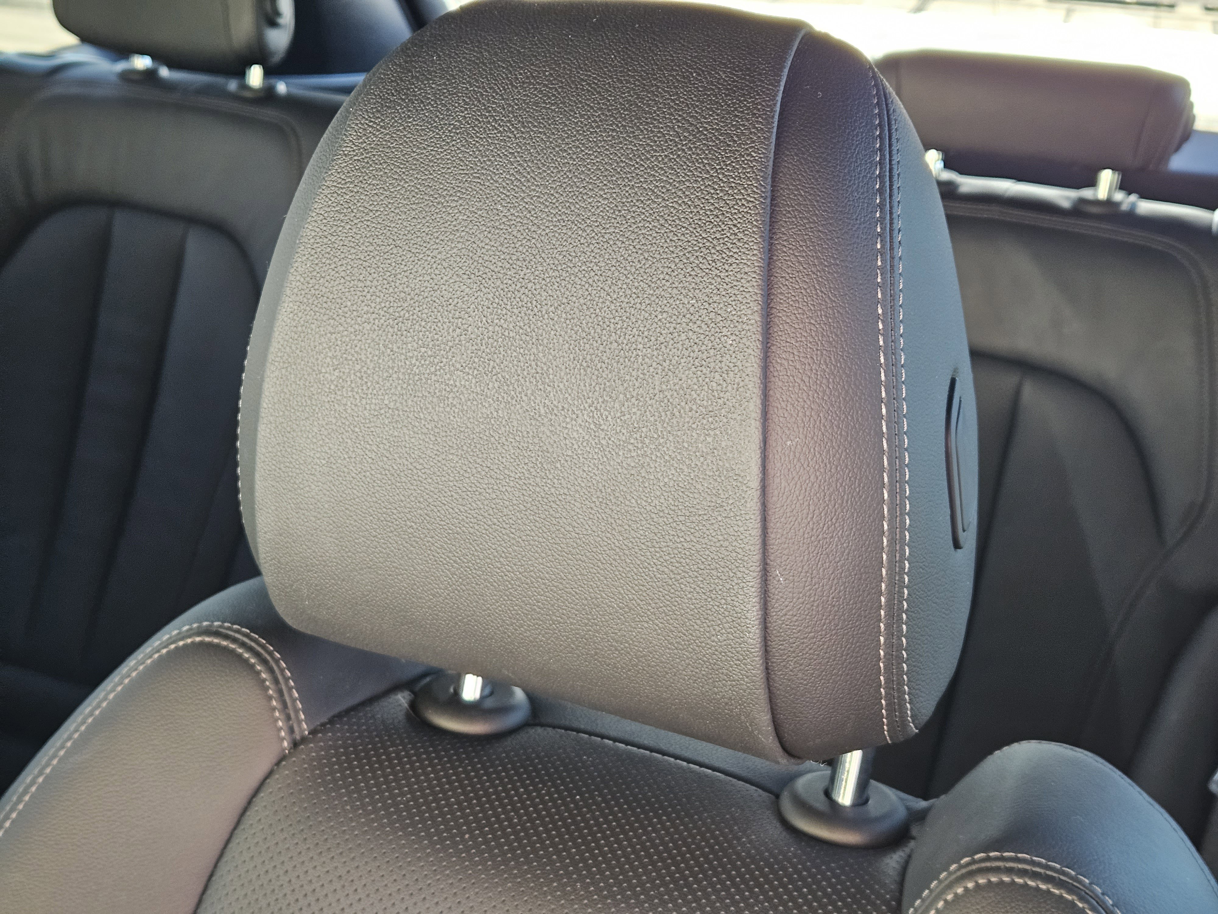 Used 2022 BMW X5 xDrive40i w/ Premium Package image 17