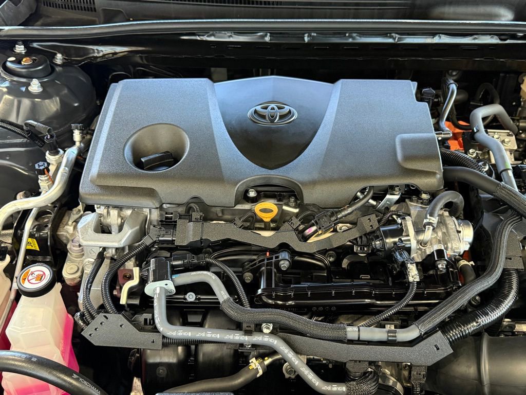 Used 2025 Toyota Camry LE image 34