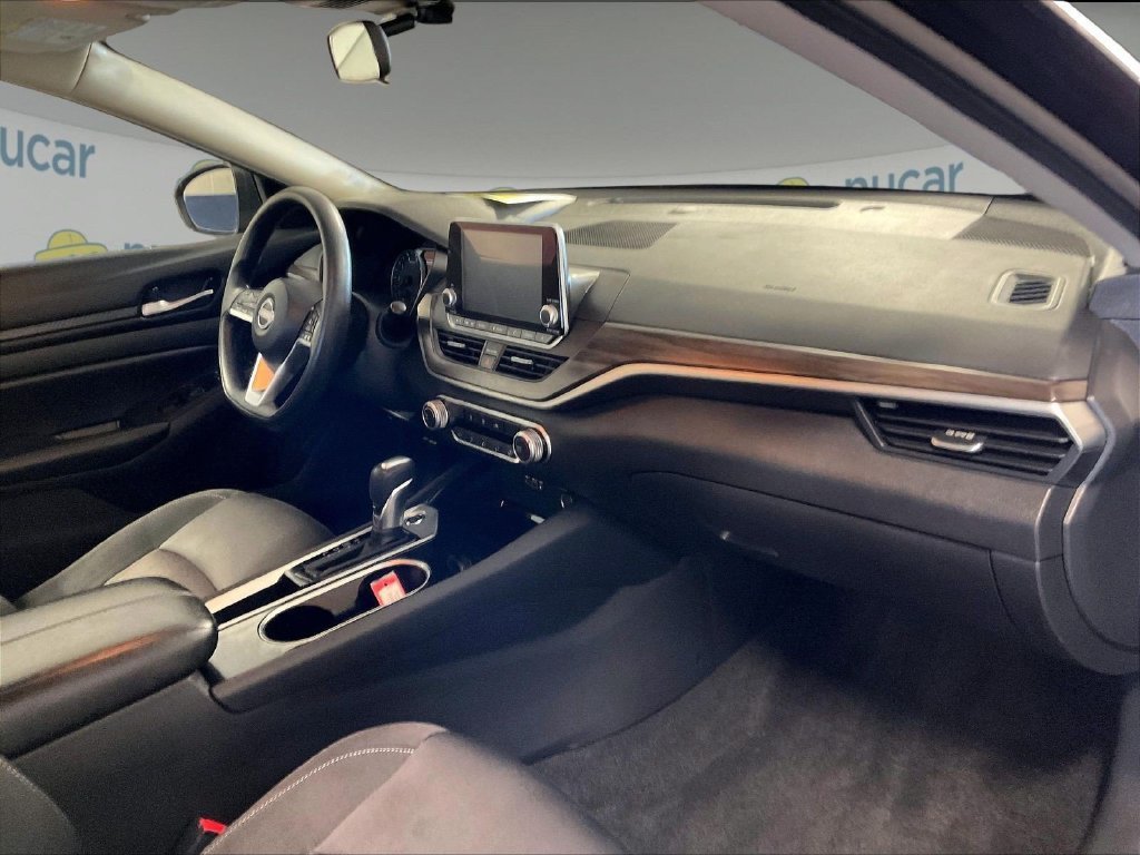 Certified 2024 Nissan Altima 2.5 SV FWD image 14