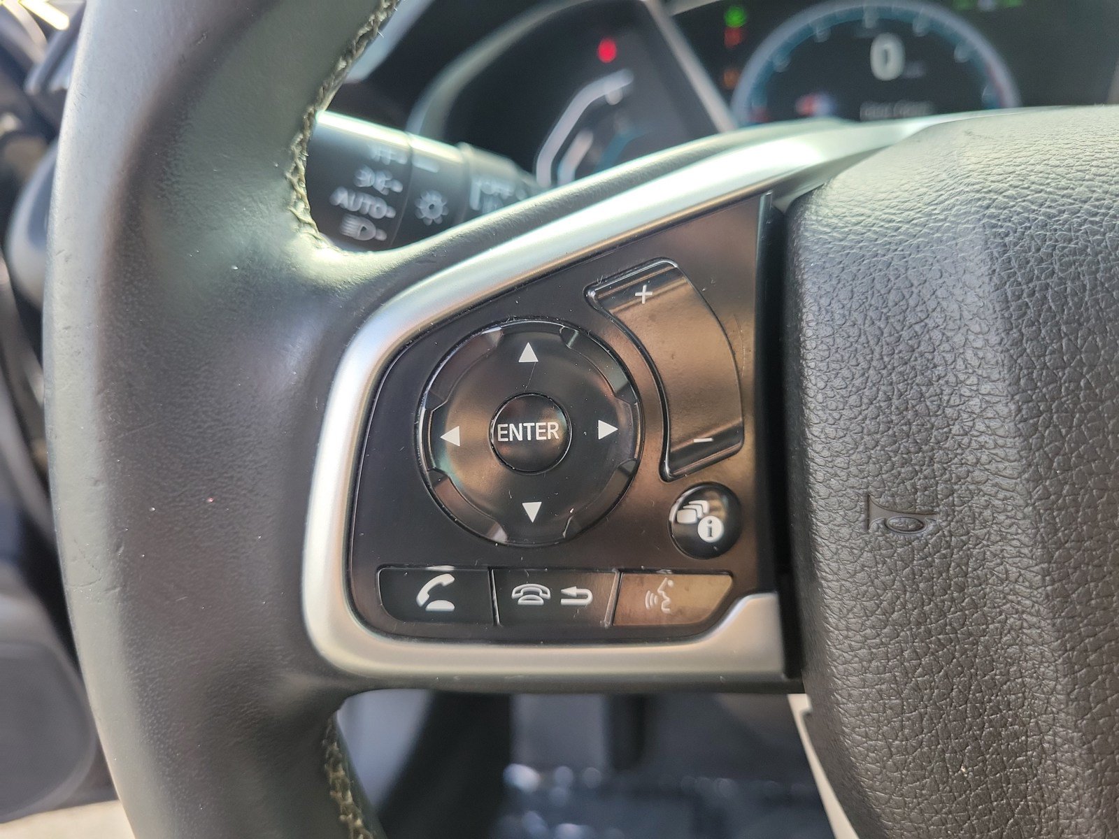 Used 2019 Honda Civic EX image 18