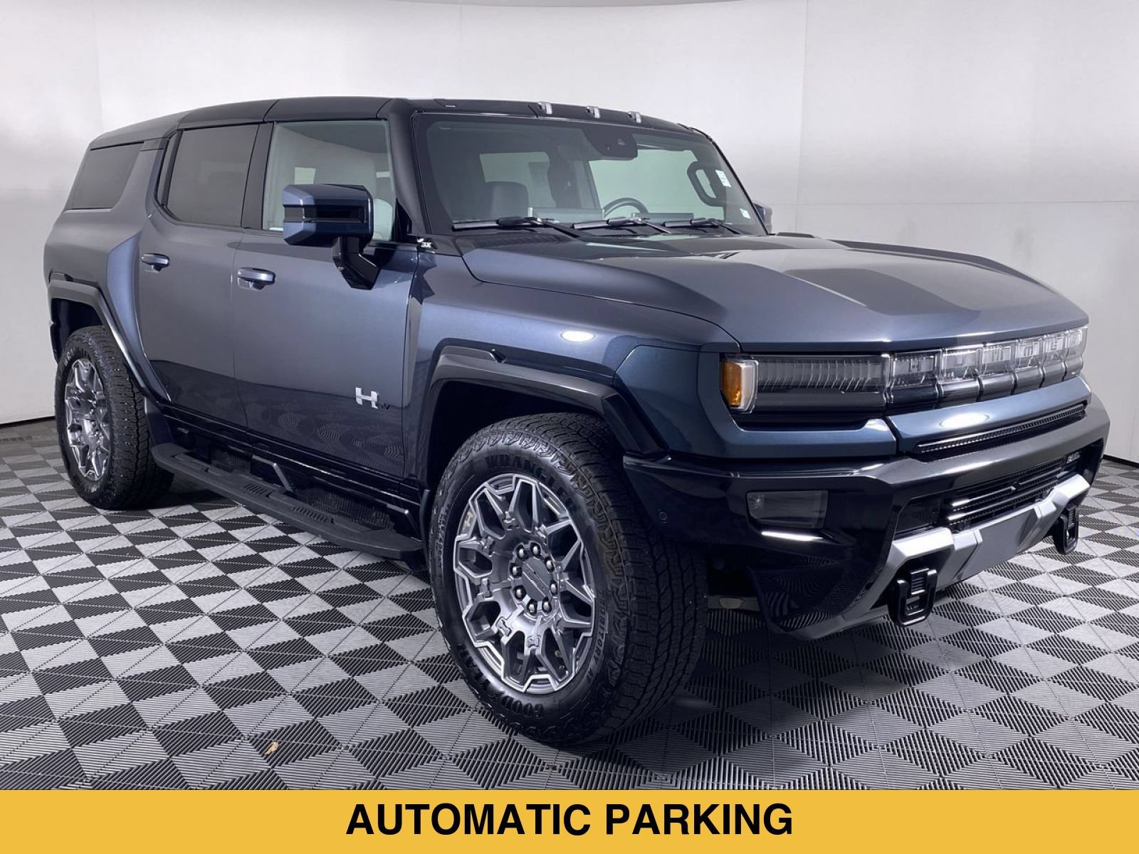 Certified 2025 GMC Hummer EV 3X AWD/4WD image 20
