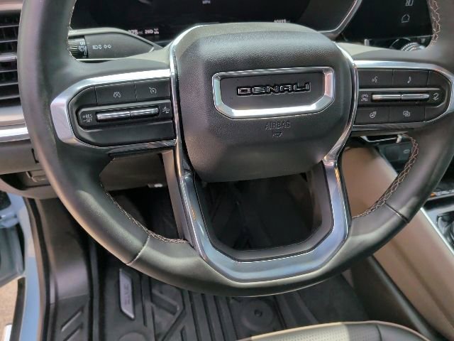 Used 2025 GMC Canyon Denali AWD/4WD image 26