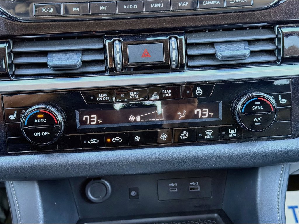 Used 2025 Nissan Pathfinder SL AWD/4WD image 18