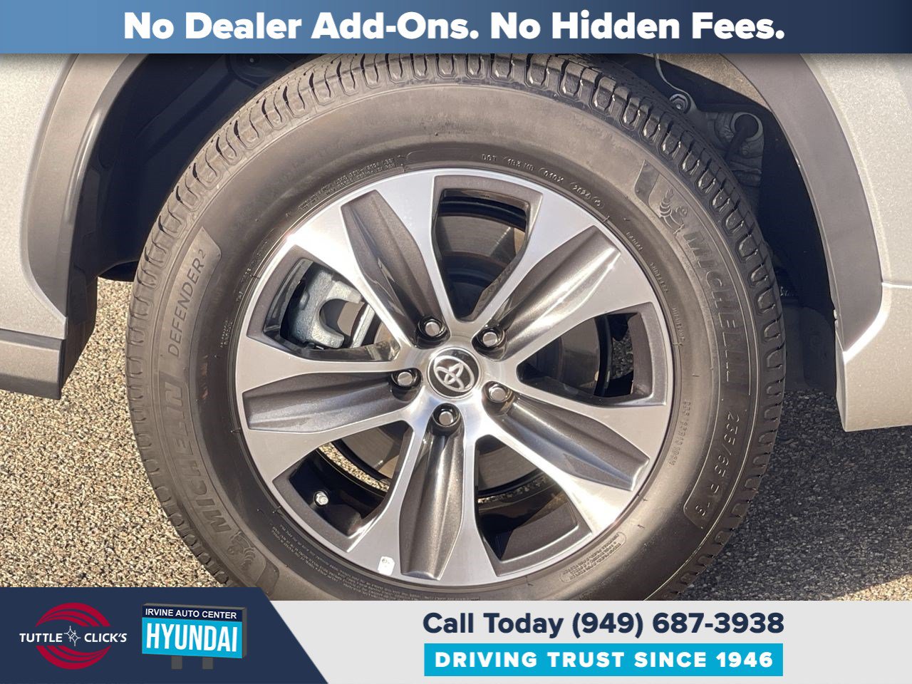 Used 2024 Toyota Highlander XLE FWD image 14