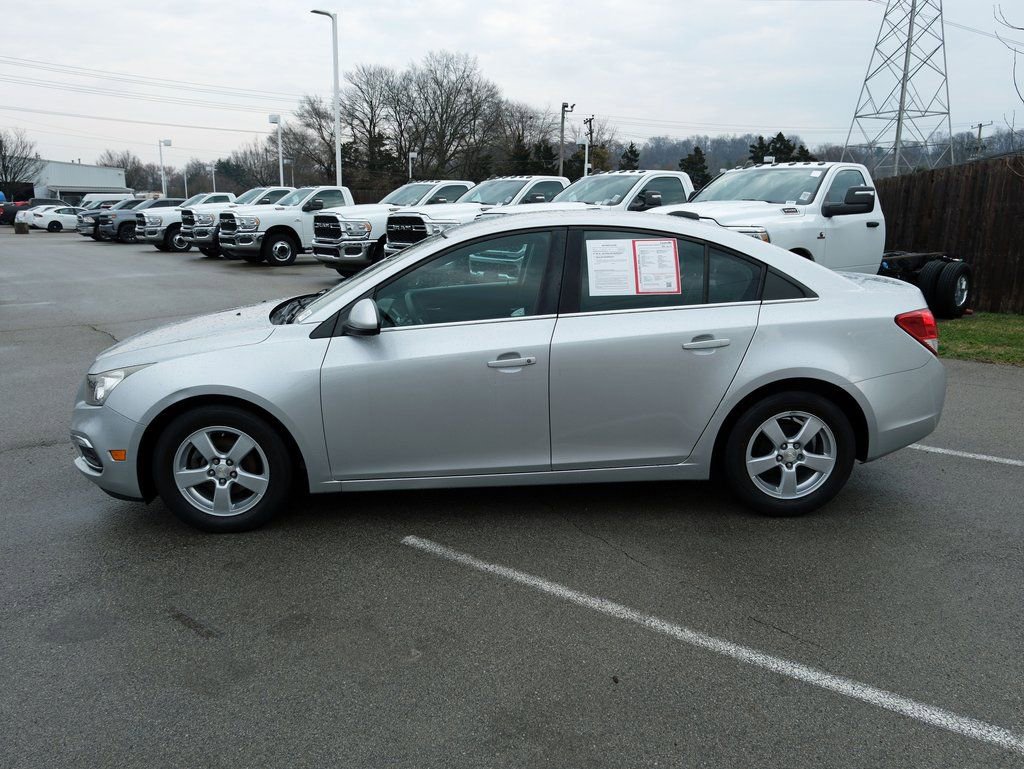 Used 2016 Chevrolet Cruze LT w/ Technology Package image 10