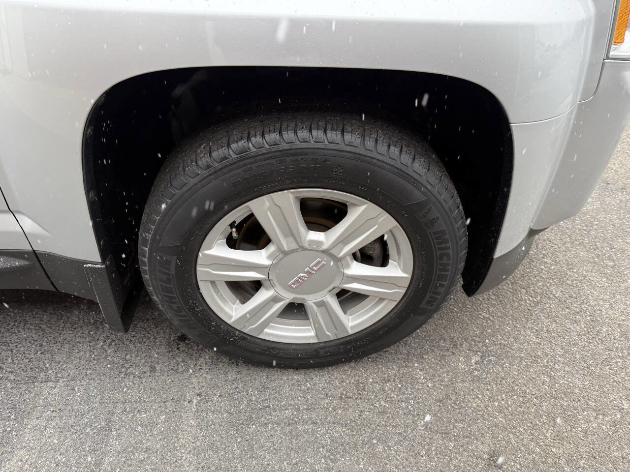 Used 2015 GMC Terrain SLE image 31