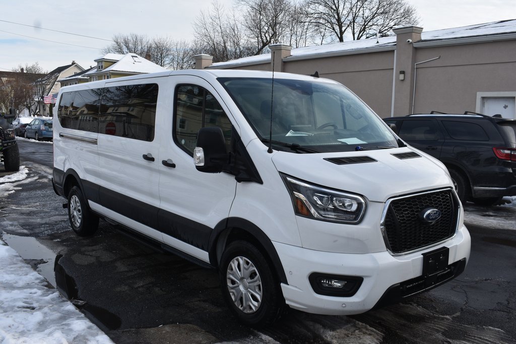 Used 2023 Ford Transit 350 XLT image 4