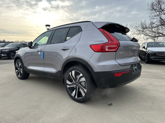 New 2026 Volvo XC40 B5 Plus w/ Protection Package Premier image 5