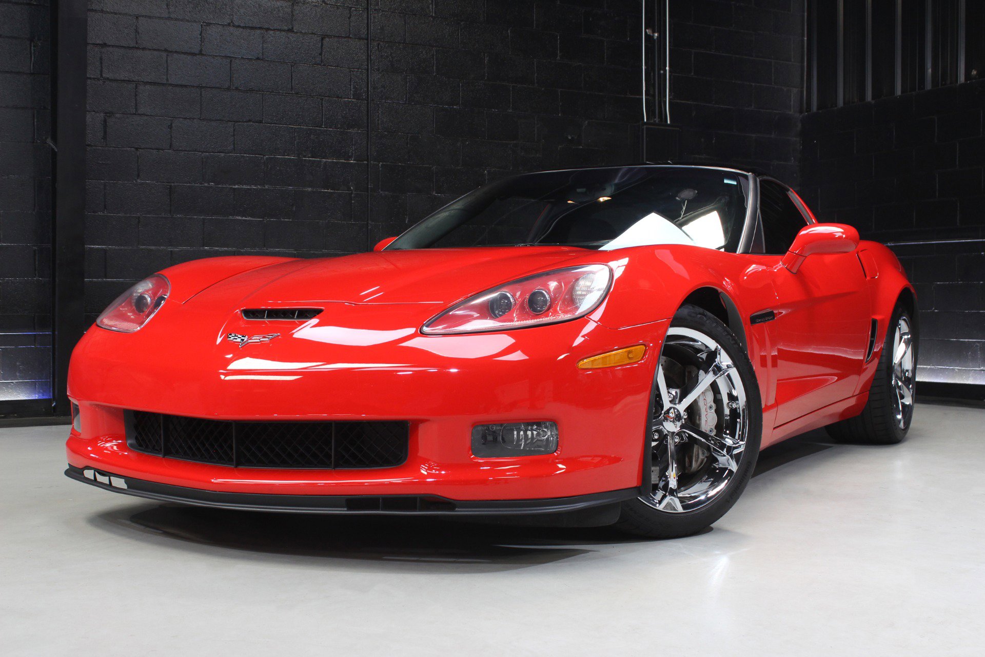 Used 2013 Chevrolet Corvette Grand Sport w/ 2LT Preferred Equipment Group image 6