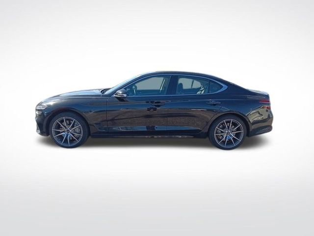Used 2025 Genesis G70 2.5T image 2