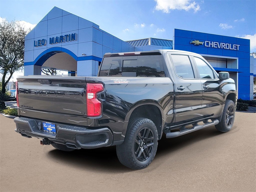 Used 2020 Chevrolet Silverado 1500 LT Trail Boss w/ Midnight Edition image 3