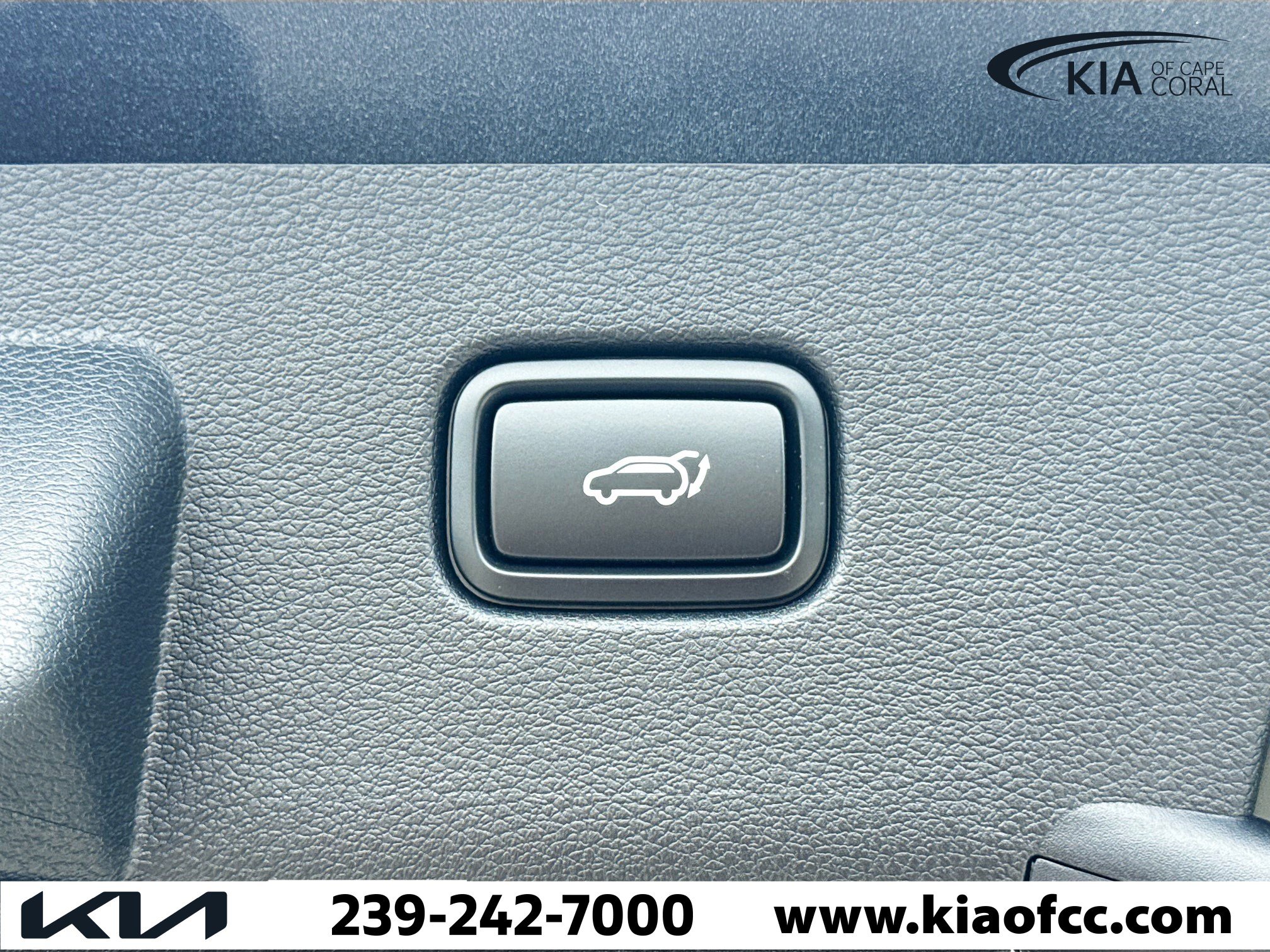 New 2026 Kia Sportage EX image 13