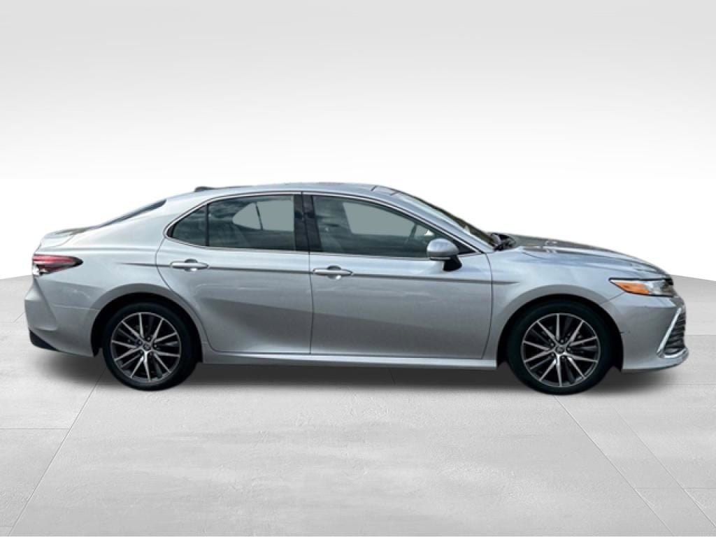 Certified 2023 Toyota Camry XLE FWD image 8