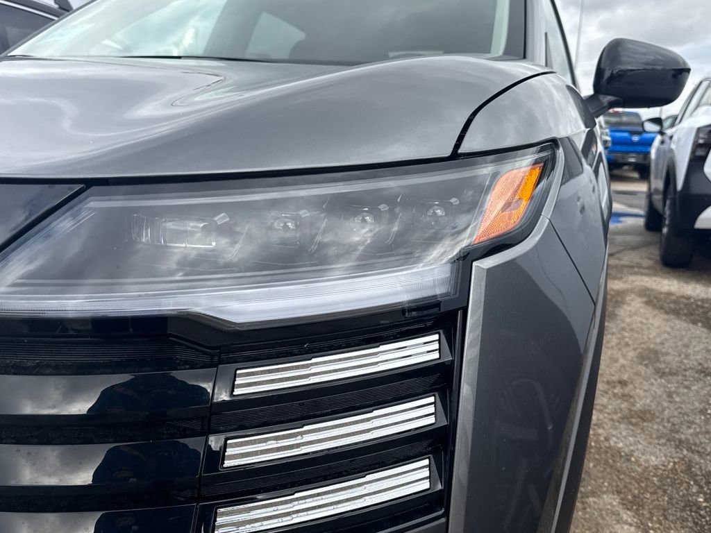 New 2026 Nissan Kicks SV image 4