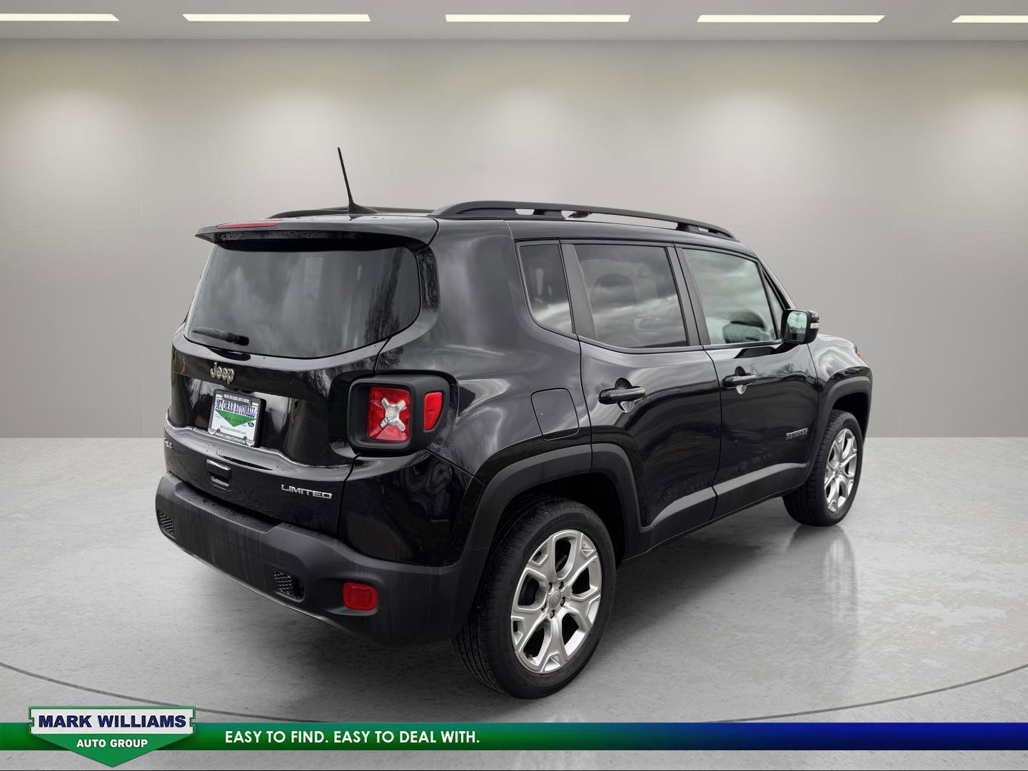 Used 2023 Jeep Renegade Limited image 4