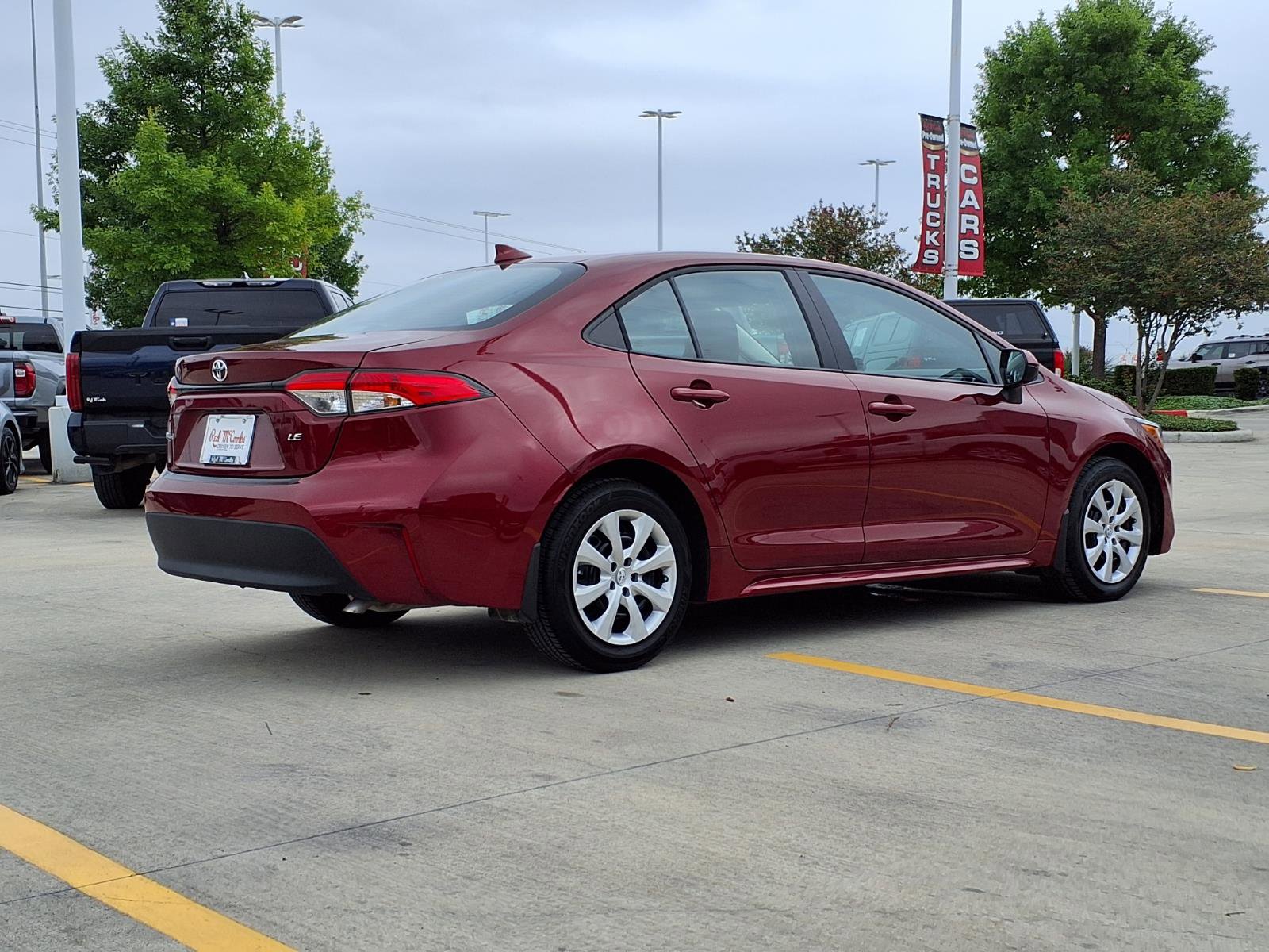 Used 2026 Toyota Corolla LE FWD image 5