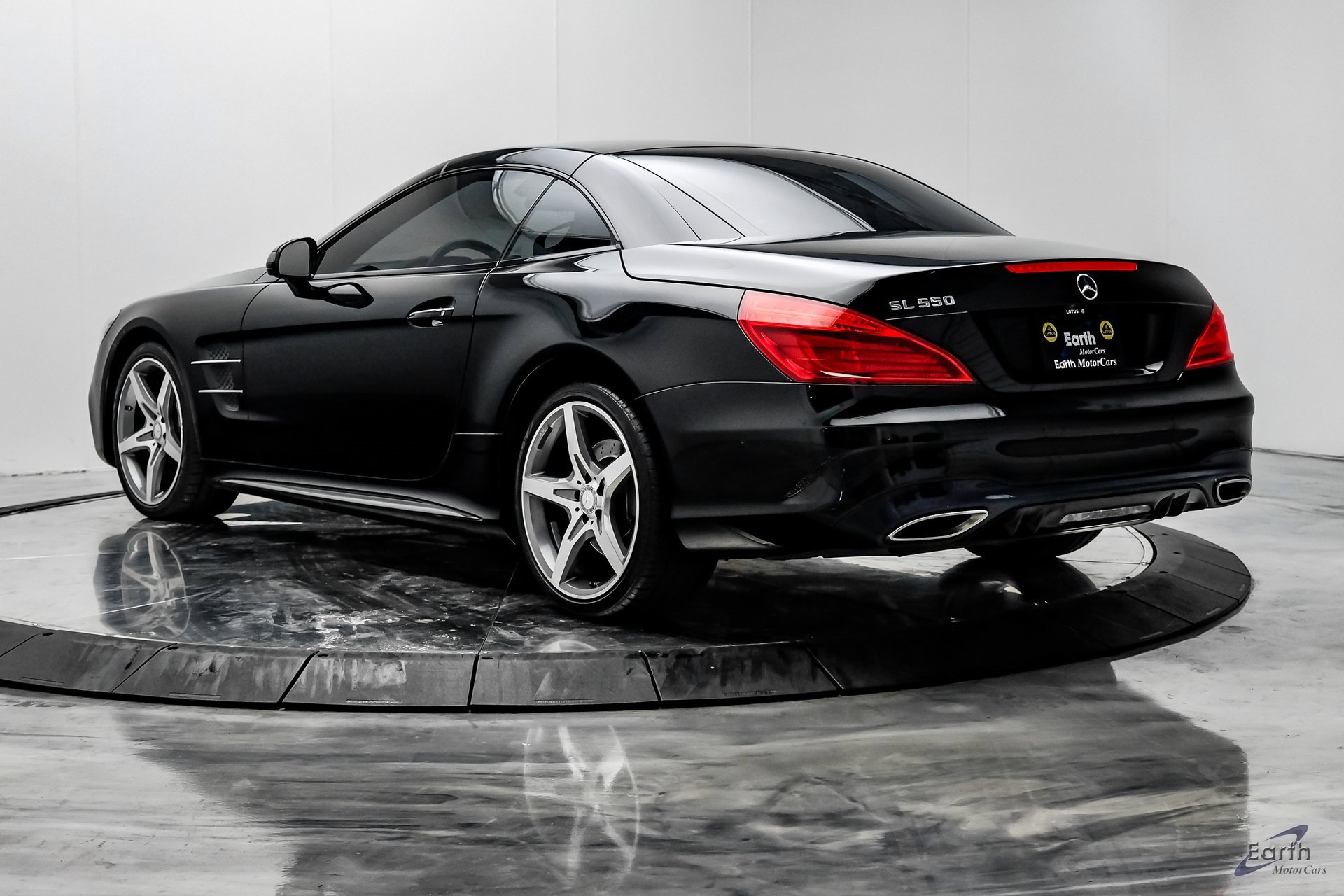 Used 2017 Mercedes-Benz SL 550 image 10