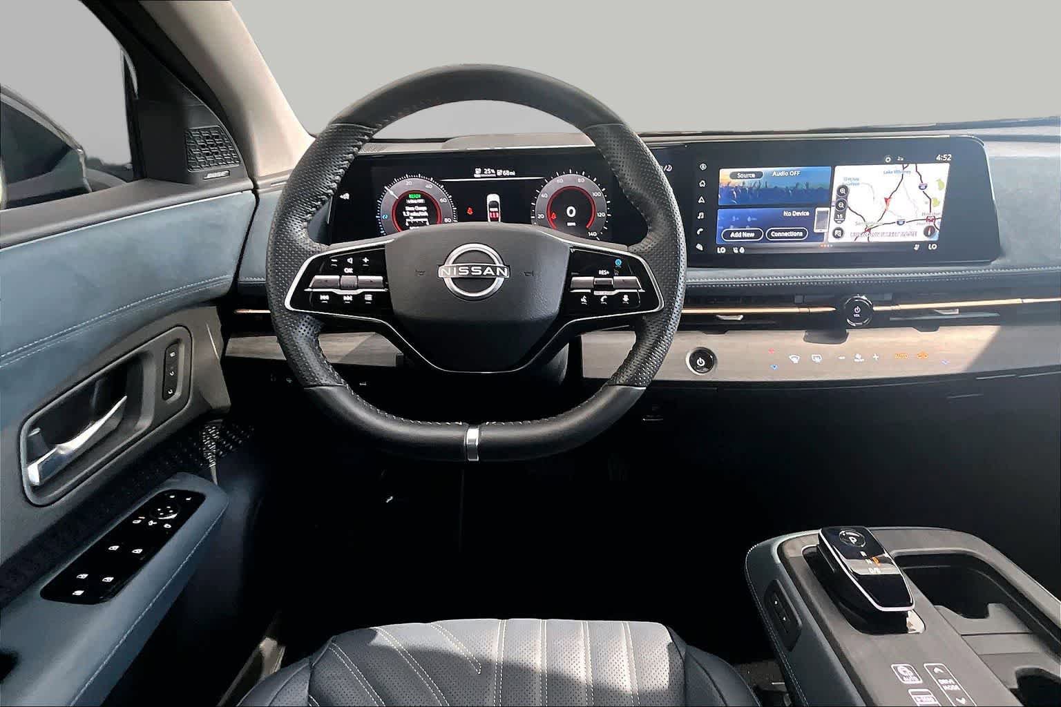 Used 2024 Nissan Ariya AWD image 5