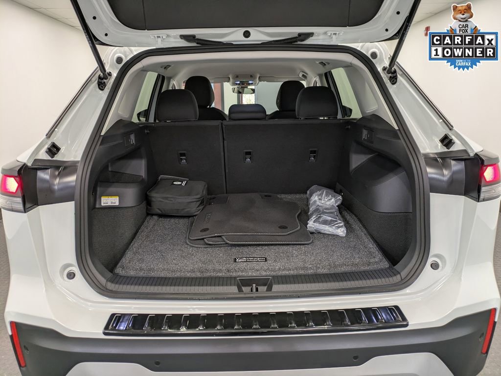 Used 2025 Volkswagen Tiguan S image 25