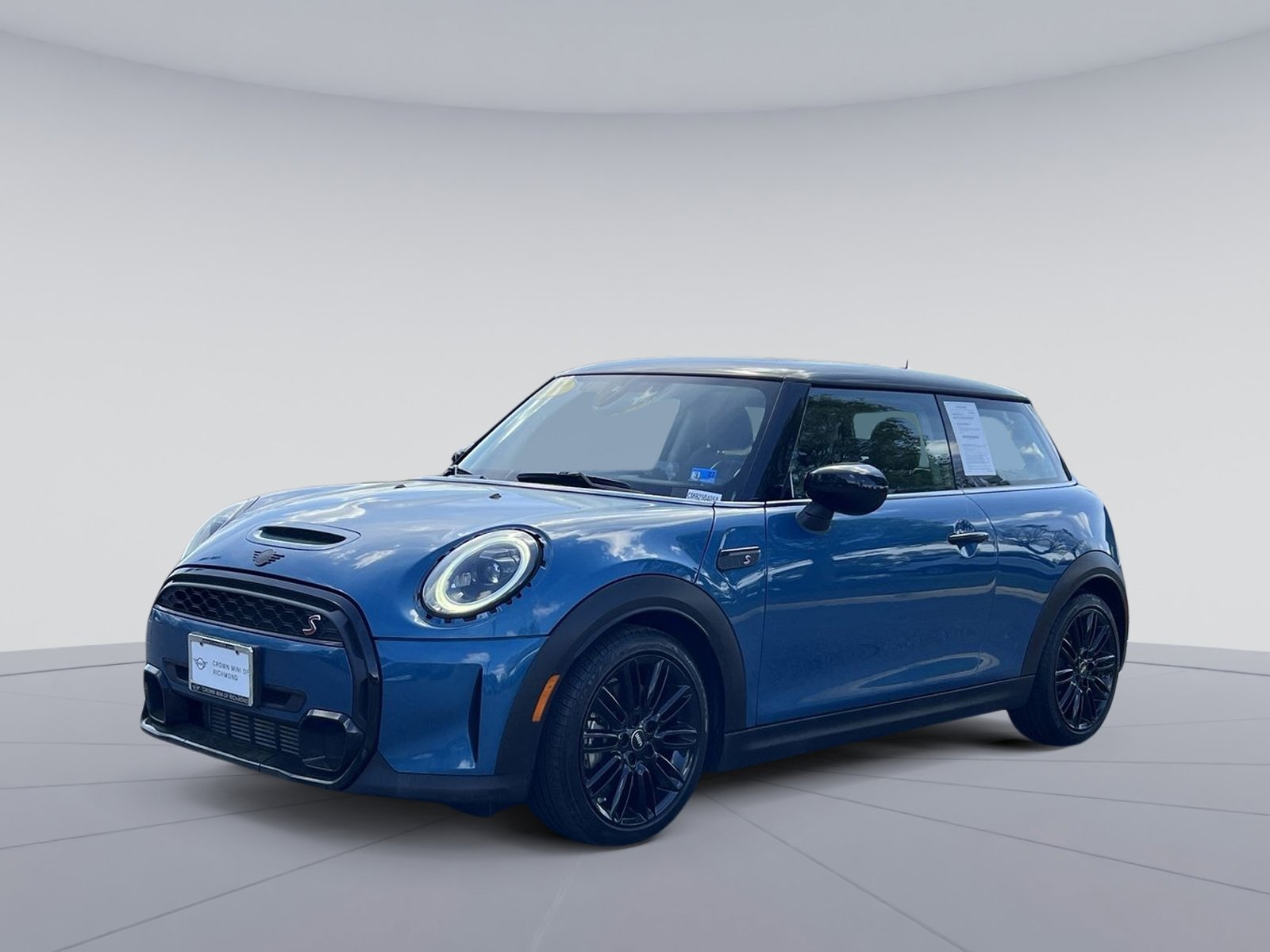 Used 2024 MINI Cooper S image 1