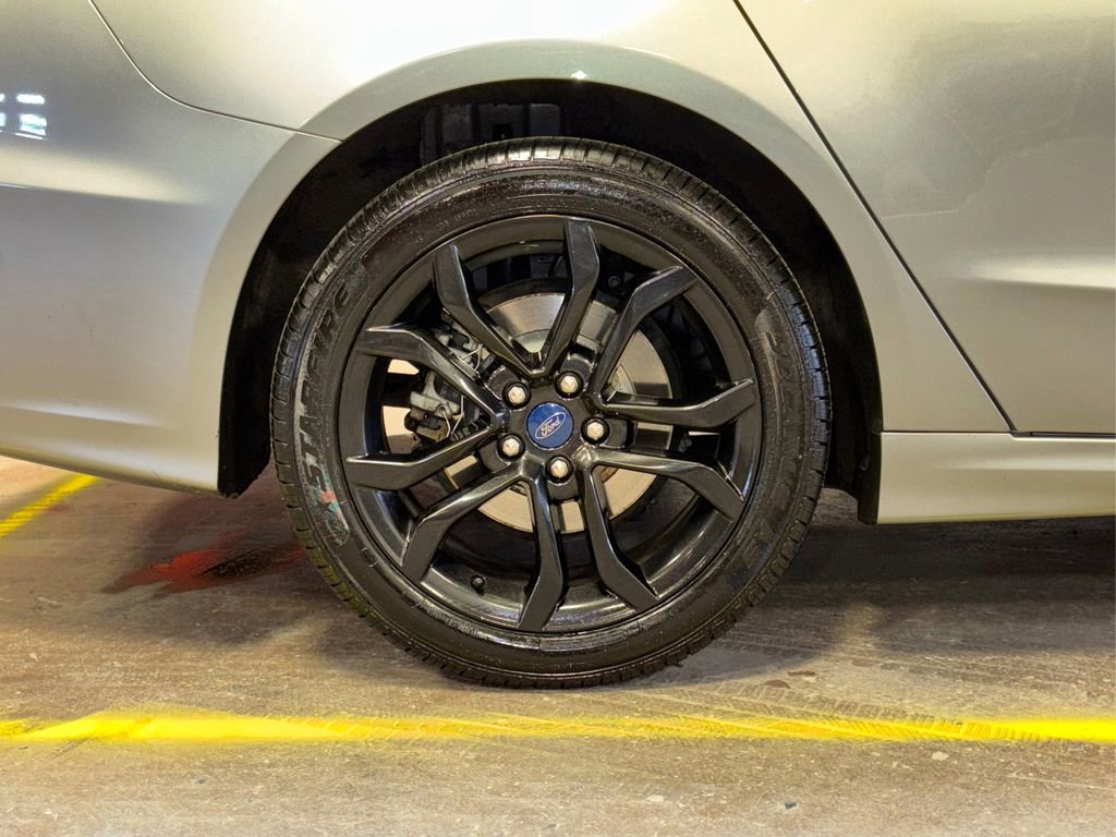 Used 2020 Ford Fusion SE w/ Equipment Group 151A image 19