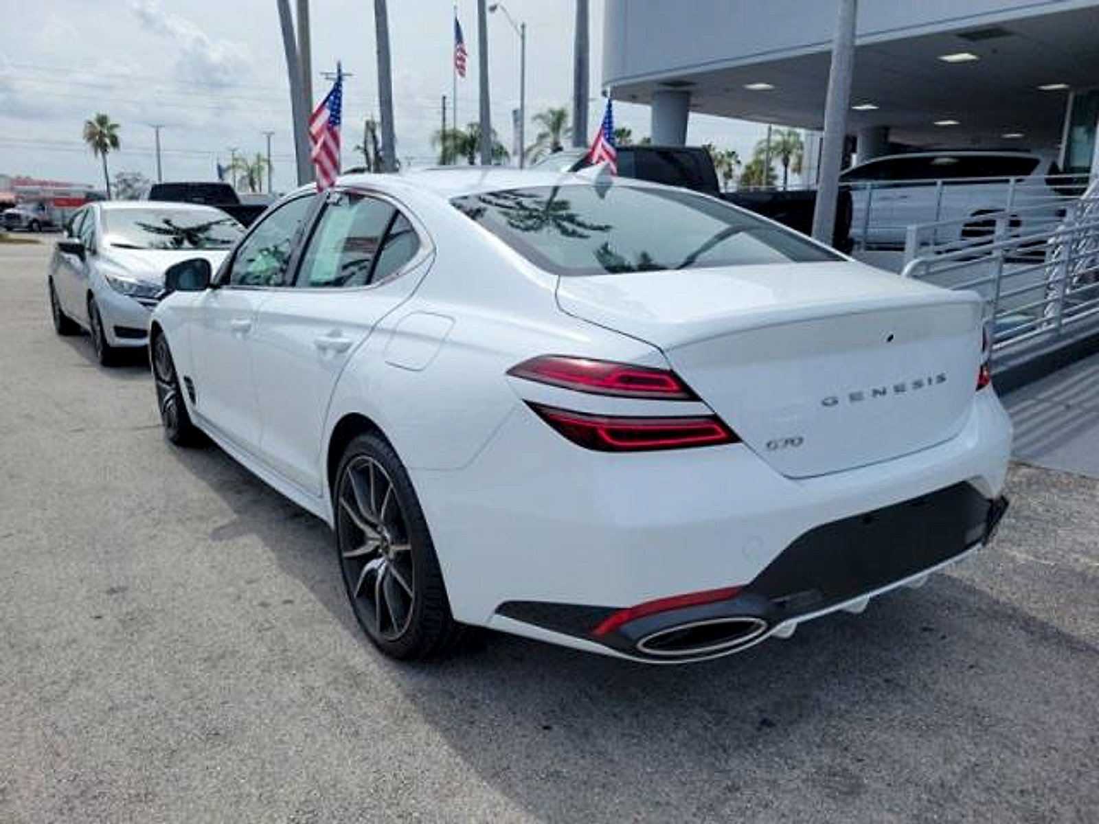 Used 2025 Genesis G70 2.5T RWD image 5