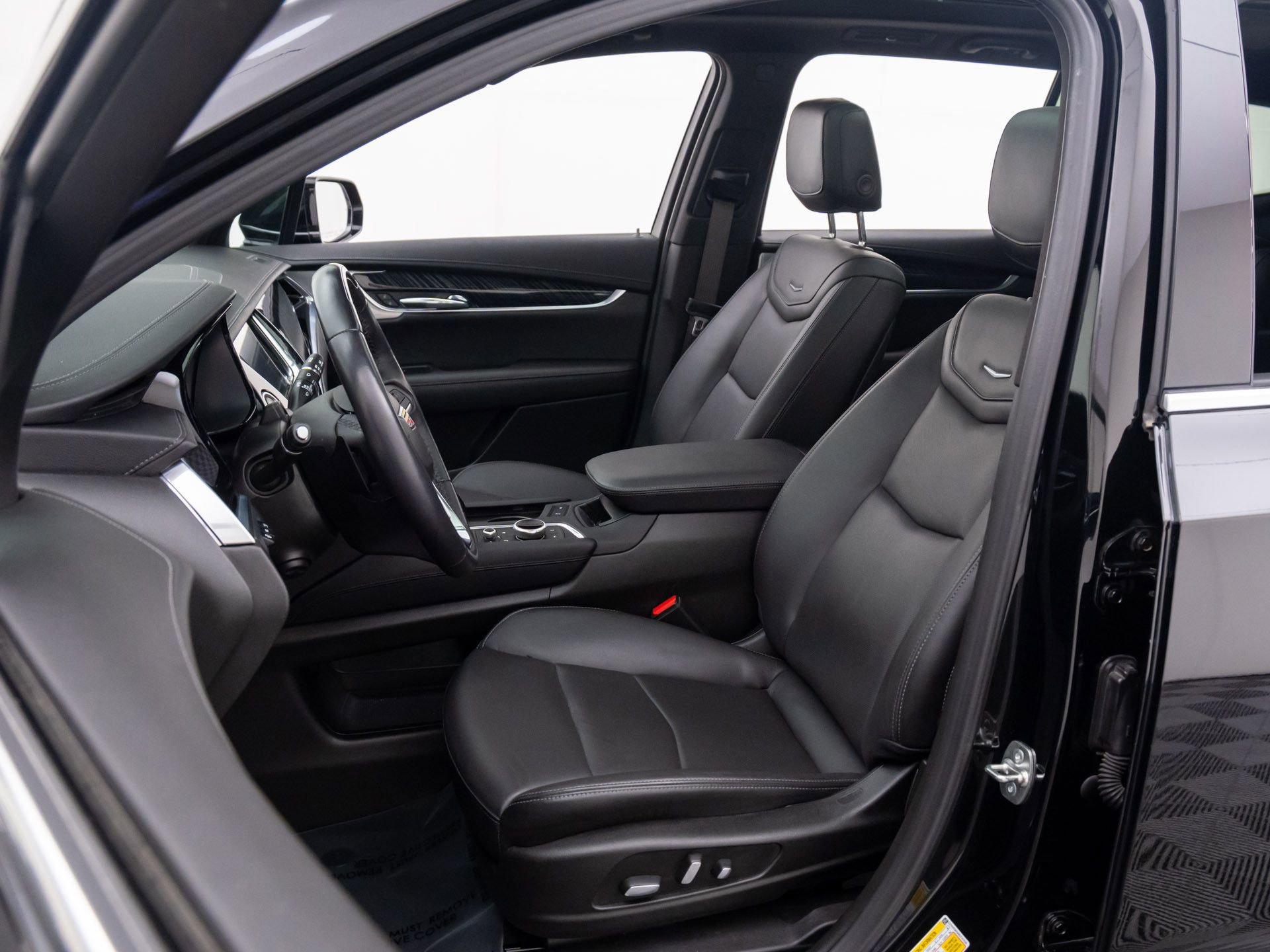 Certified 2024 Cadillac XT6 Premium Luxury w/ Technology Package image 18