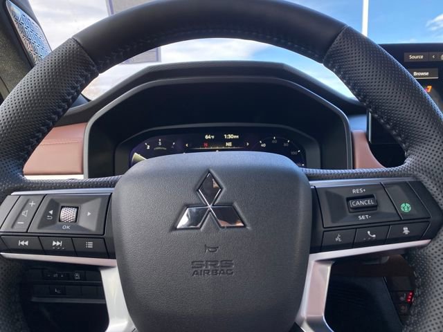 New 2026 Mitsubishi Outlander SEL image 15