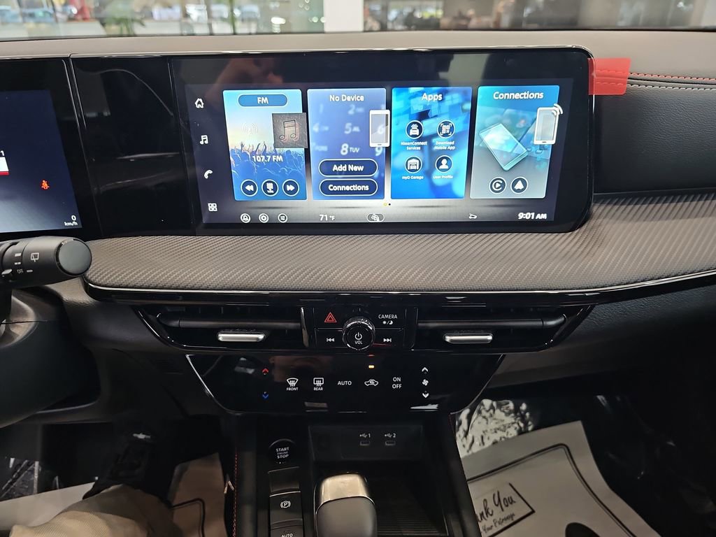 New 2026 Nissan Kicks SR FWD image 24