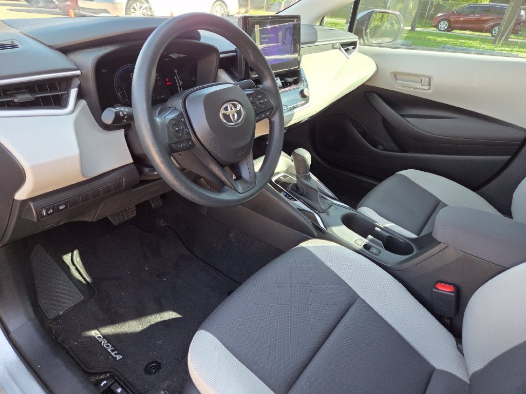 Certified 2026 Toyota Corolla LE FWD image 25