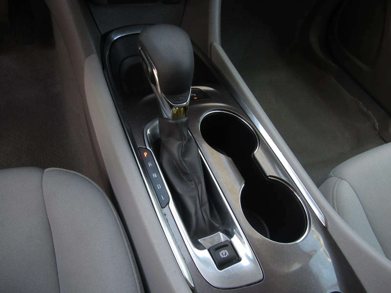 Used 2024 Chevrolet Malibu LT FWD image 19