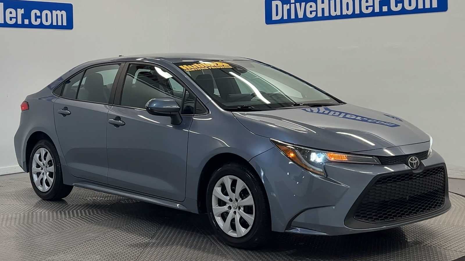 Used 2022 Toyota Corolla LE FWD image 2
