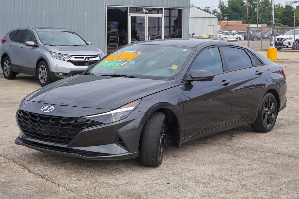 Used 2022 Hyundai Elantra SEL image 23