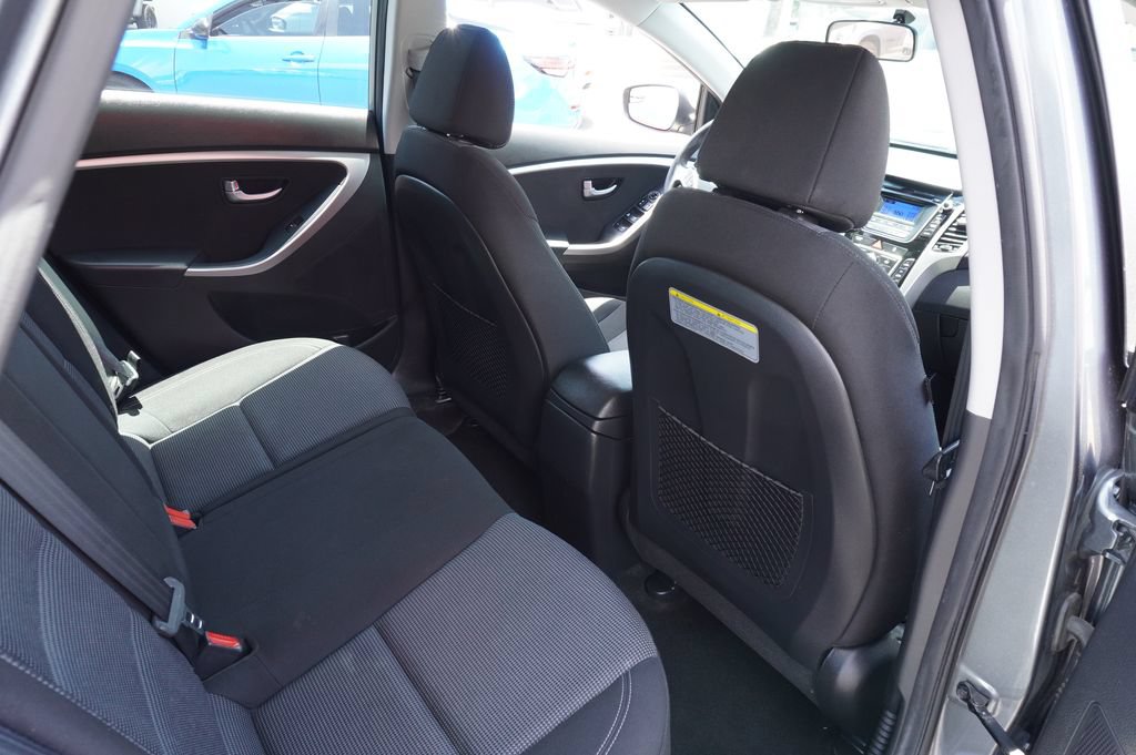 Used 2016 Hyundai Elantra GT FWD image 10